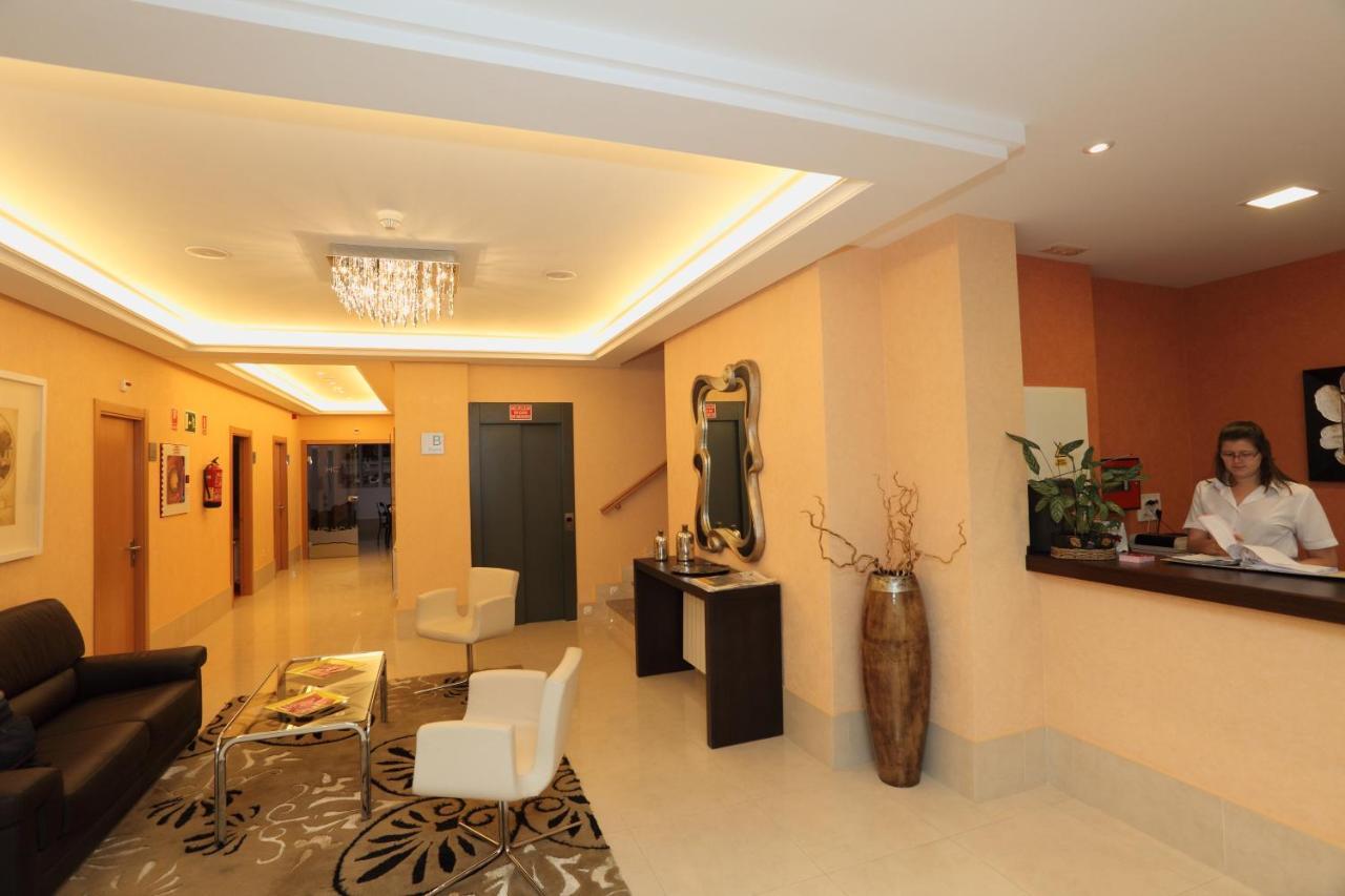 Hotel Hc Sigueenza Exterior foto